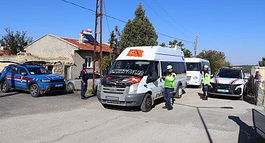 Karaman'da jandarma ekiplerinden okul çevrelerinde sıkı kontrol