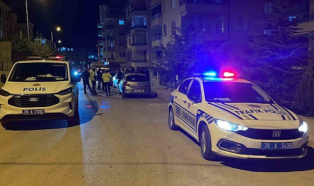 Karaman'da otomobil park halindeki araca çarptı: 1 yaralı
