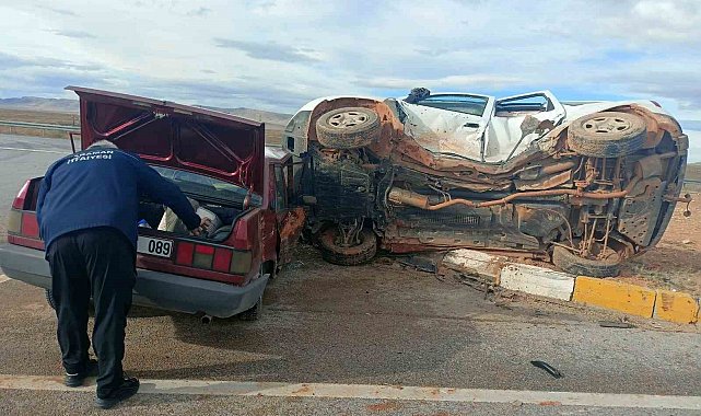 Karaman'da otomobille cip çarpıştı: 2 yaralı