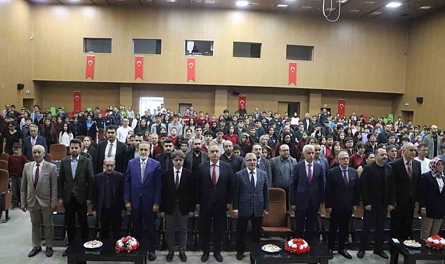 Karaman'da "Keşfetmenin Neşeli Yolculuğu-3" Bilim Şenliği başladı