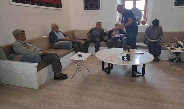 Karapınar'da Dünya Yaşlılar Günü'nde sağlık bilgilendirmesi