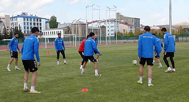 Kars 36 Spor'da Antalyaspor mesaisi sürüyor
