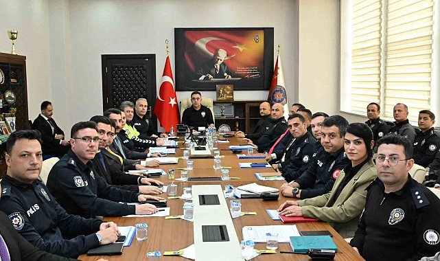 Kars'ta eğitim-öğretim yılı güvenlik toplantısı
