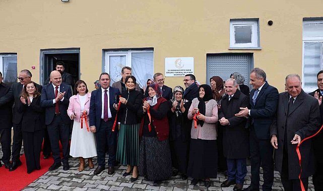 Kars'ta kadın girişimcilerin üretim gücünü artıracak yeni hizmet binası açıldı