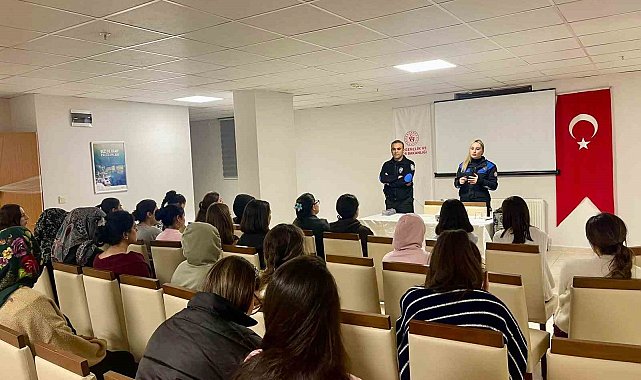 Kars'ta üniversiteli kadınlara kades tanıtımı