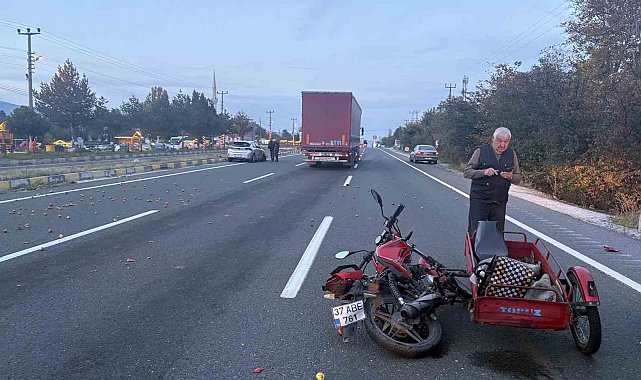 Kastamonu'da otomobil ile üç sepetli motosiklet çarpıştı: 1 yaralı