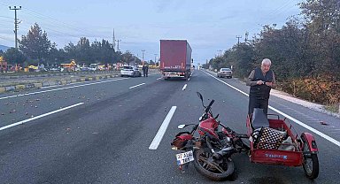 Kastamonu'da otomobil ile üç sepetli motosiklet çarpıştı: 1 yaralı