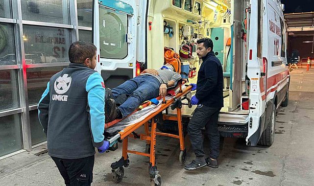 Kayganlaşan yolda devrilen motosikletin sürücüsü yaralandı