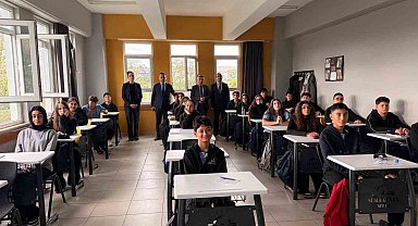 Kaymakam Uzan öğrencilerle bir araya geldi