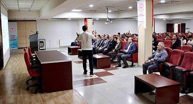 Kayseri Devlet Hastanesi'nde "meme kanseri farkındalık eğitimi" düzenlendi