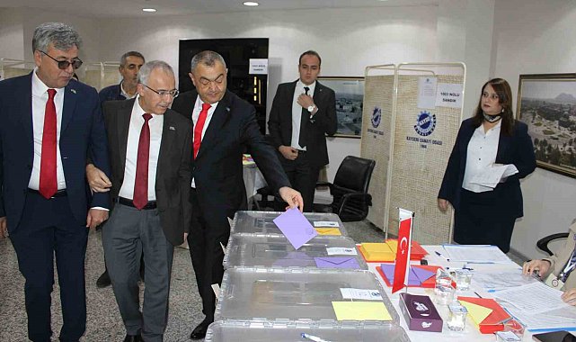 Kayseri Sanayi Odası'nda seçim heyecanı