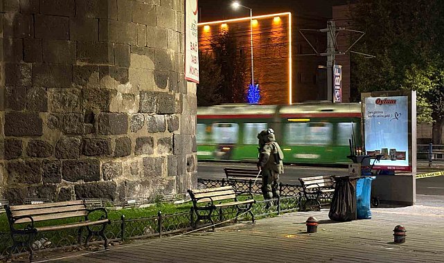 Kayseri'de şüpheli çanta fünye ile patlatıldı