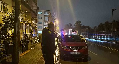 Kaza sonrası 2.27 promil alkollü sürücü yanan aracını sigara içerek izledi