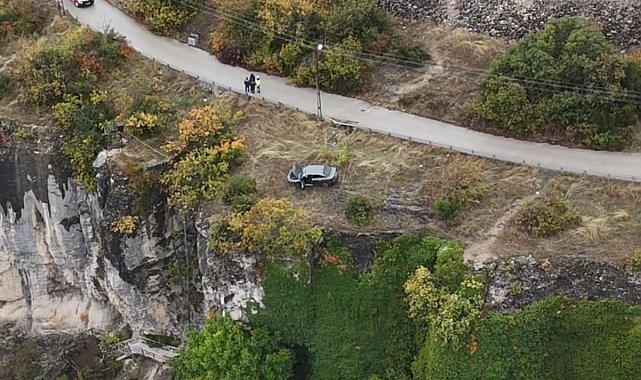 Kaza yapan otomobilin sürücüsünün cansız bedeni kanyonda bulundu