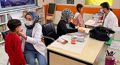 Kâhta'da köy okullarındaki öğrencilere ağız ve diş sağlığı eğitimi