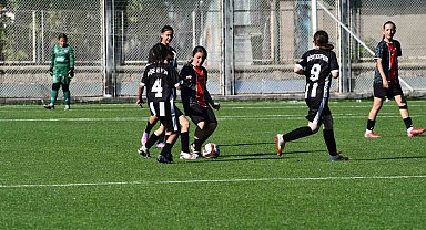 Kılıçaslan Yıldızspor, Bişekspor'u 7 golle geçti