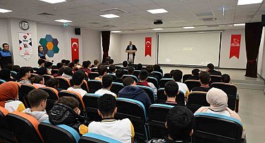 Kilis Emniyet Müdürü Bağrıaçık'tan öğrencilere dijital tehdit uyarısı
