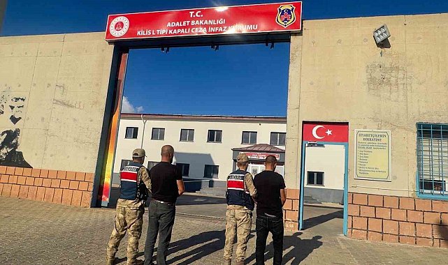 Kilis'te göçmen kaçakçılığı operasyonu: 2 tutuklama