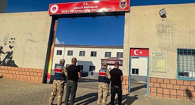 Kilis'te göçmen kaçakçılığı operasyonu: 2 tutuklama