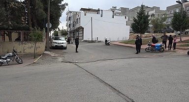 Kilis'te otomobil ile motosiklet çarpıştı, 2 yaralı