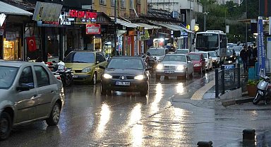 Kilis'te yağışlı ve kasvetli hava etkili oluyor