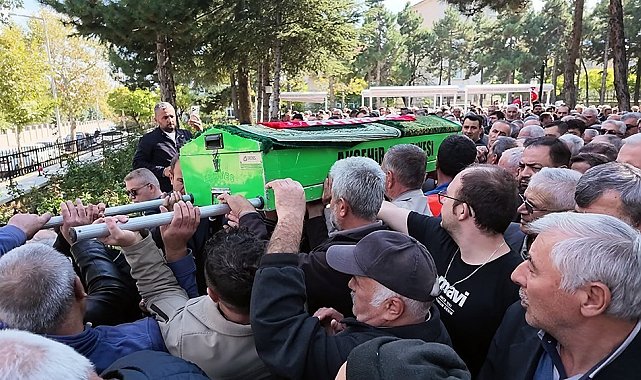 Kıraathanedeki tüfekli saldırıda ölen şahıs son yolculuğuna uğurlandı