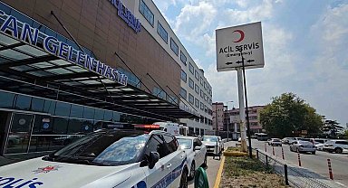 Kiremit onarımı sırasında yük asansörü 3. kattan düştü: 1'i ağır 3 yaralı