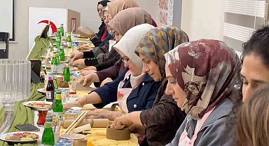 Kızılay Kadın Ağrı'dan 81 İl 81 Aşevi Projesi'ne destek