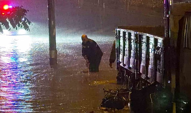 Kocaeli Valiliği'nden 'trafiğe çıkmayın' uyarısı