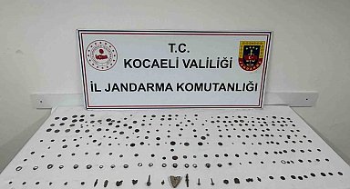 Kocaeli'de araçta 271 tarihi eser ele geçirildi