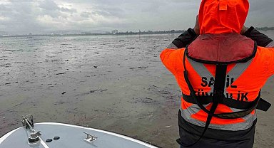 Kocaeli'de denizde bulunan cesedin sel sularına kapılan eski muhtara ait olduğu ortaya çıktı