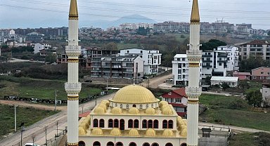 Kocaeli'de risk oluşturan minareler çelik sistemlerle yenileniyor