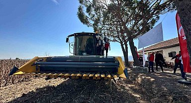 Koçarlı'da ayçiçeğindeki hibe desteği meyvesini verdi, ürünler hasat edildi