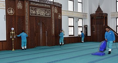 Kocasinan, gül kokan camilerle daha huzurlu ibadet ortamı sunuyor