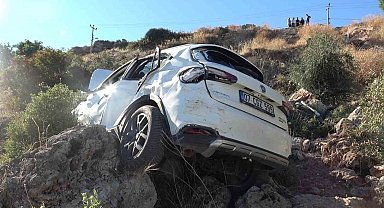 Kontrolden çıkan araç 30 metreden yuvarlandı: 1 yaralı