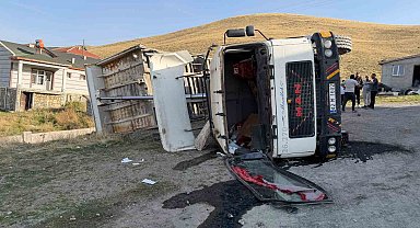 Konya'da hafriyat yüklü tır devrildi: 1 yaralı