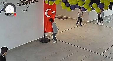 Koşarken durup bayrağı öpmüştü: Milyonları duygulandıran Miran'a anlamlı ziyaret