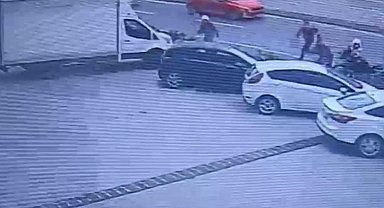 Küçükçekmece'de polis ekiplerinden kaçan şahsın üzerinden uyuşturucu çıktı