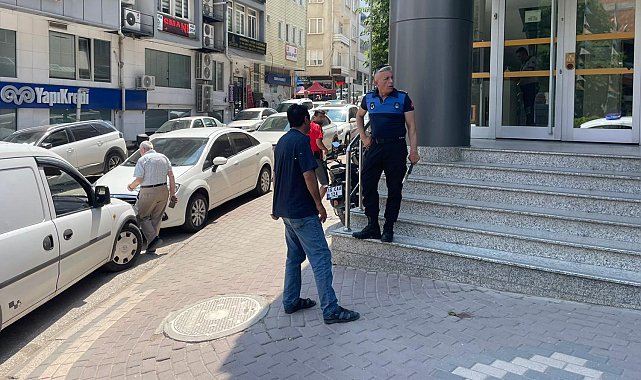 Kurumlardan "Çocuğum hasta" diyerek para toplayan şahsın eşinin üzerine kayıtlı 2 araç çıktı