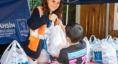 Kuşadası'nda bin 400 çocuğun beslenme çantası doluyor