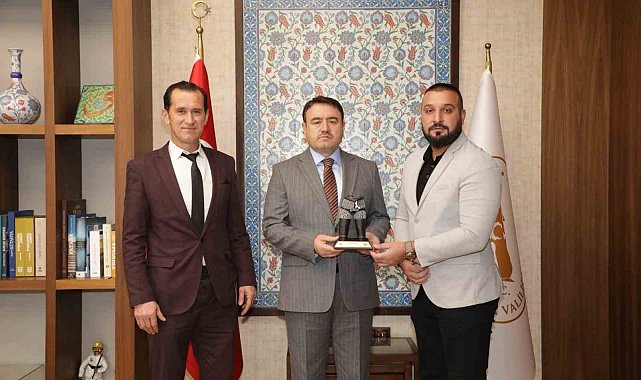 Kütahya Valisi Işın'dan Pazarlar Spor Lisesi'nin projelerine tam destek