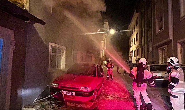 Kütahya'da 3 katlı binada yangın: 1 ölü