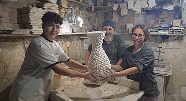 Kütahya'da 500 minik vazodan büyük eser, 6 ayda hayallerini gerçeğe dönüştürdüler