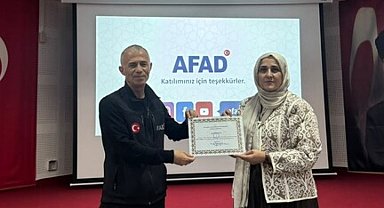 Kütahya'da afet bilinci ve eğitimi semineri düzenlendi