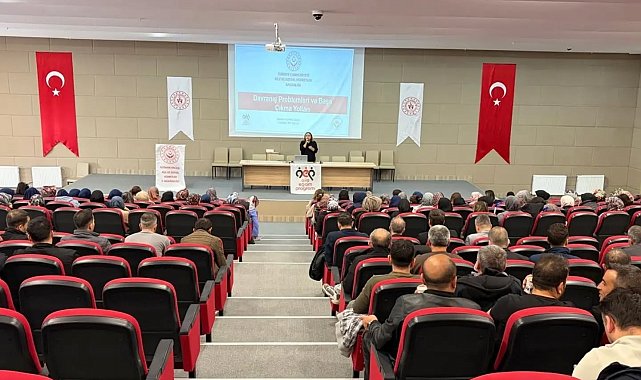 Kütahya'da personellere aile bilinci ve çocuk yetiştirme eğitimleri verildi