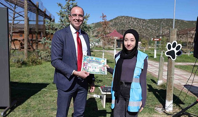 Kütahya'da sahipsiz hayvanlara yönelik farkındalık etkinliği düzenlendi