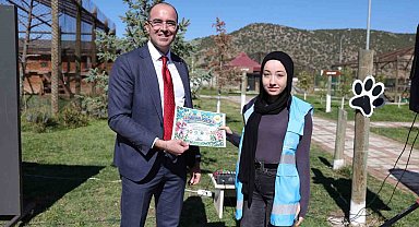 Kütahya'da sahipsiz hayvanlara yönelik farkındalık etkinliği düzenlendi