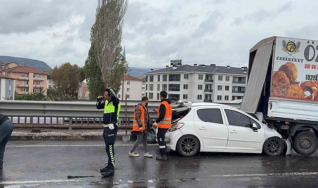 Kütahya'da zincirleme trafik kazası: 1 yaralı