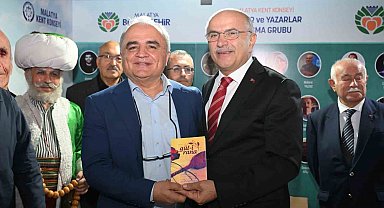 Malatya Kitap Fuarı yazar ve ziyaretçilerden tam not aldı
