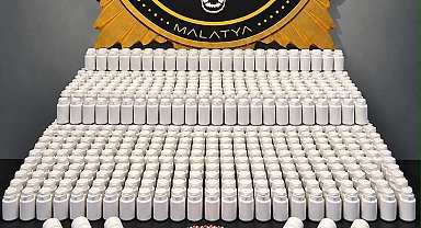 Malatya'da 44 bin 616 sentetik ecza hapı ele geçirildi